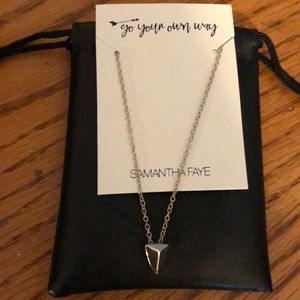 Silver arrow necklace